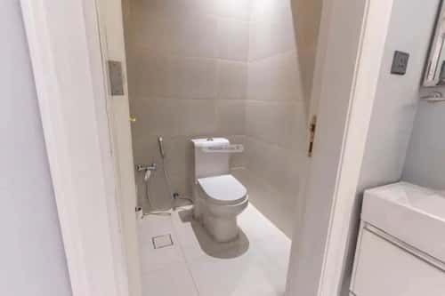 شقة 3 غرف في الملقا 4