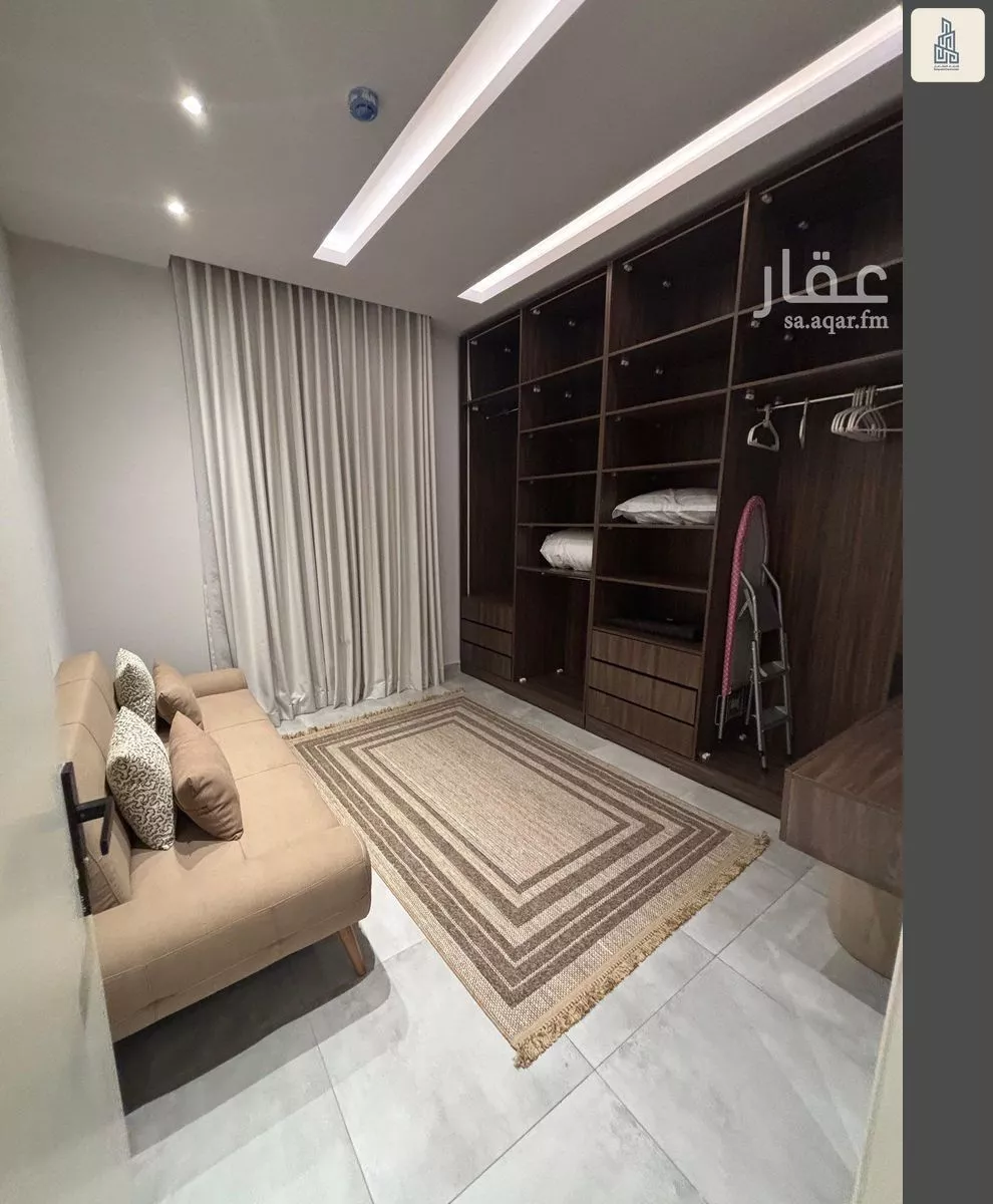 3 bedroom apartment in Al Malqa 9