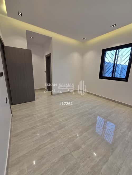 7 bedroom apartment in Al Maizilah 2