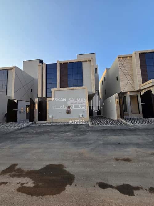 7 bedroom apartment in Al Maizilah 3