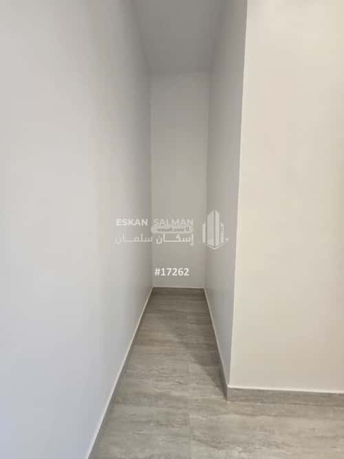 7 bedroom apartment in Al Maizilah 4