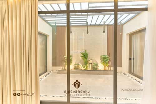 4 bedroom villa in Al Mahdiyyah 2