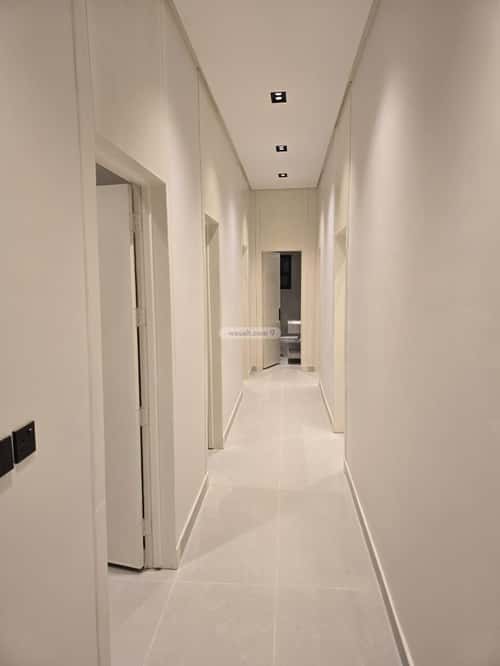 6 bedroom floor in Al Janadriyah 2