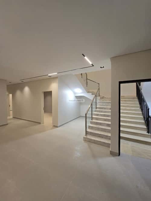 6 bedroom floor in Al Janadriyah 9