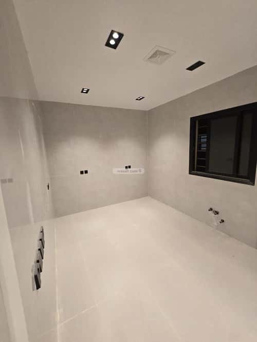 6 bedroom floor in Al Janadriyah 4