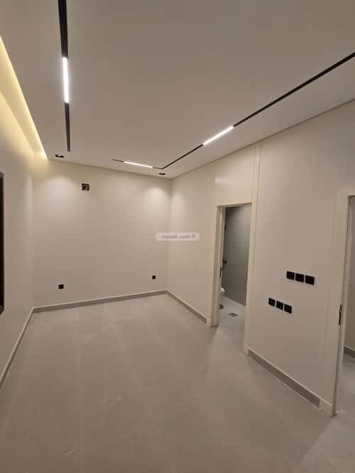 6 bedroom floor in Al Janadriyah 4