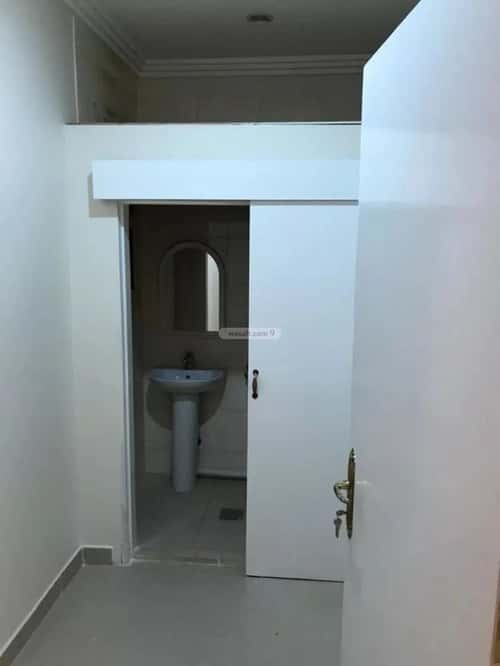 8 bedroom apartment in King Salman, Riyadh 9