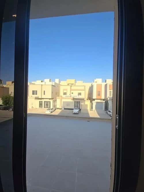 5 bedroom floor in Al Bayan 10