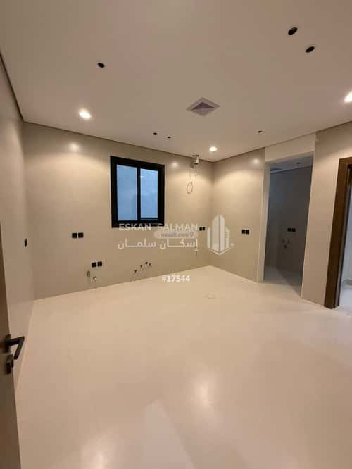 8 bedroom villa in Al Rimal 4