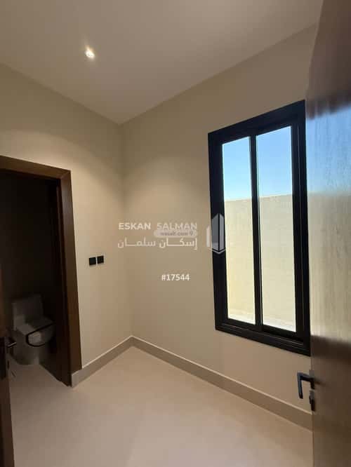 8 bedroom villa in Al Rimal 9
