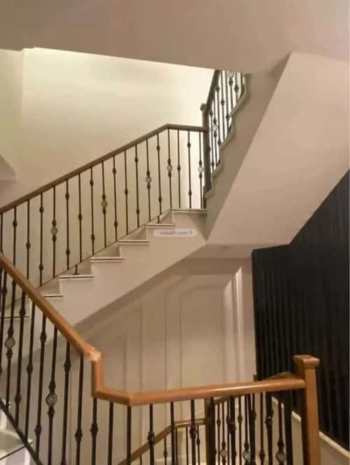 5 bedroom villa in Irqah 1