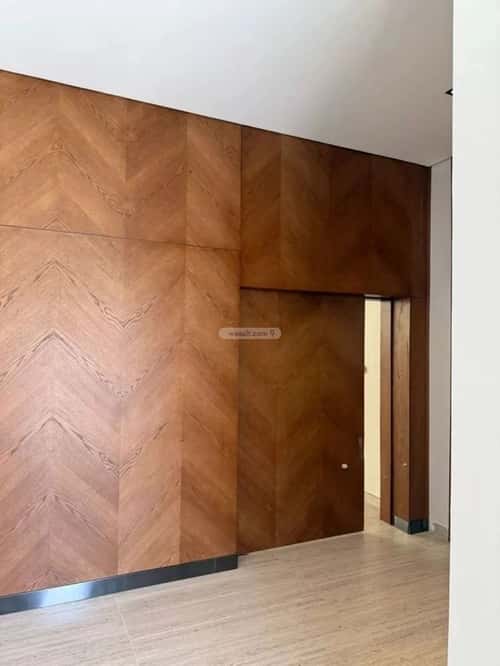 4 bedroom floor in Dhahrat Laban 11