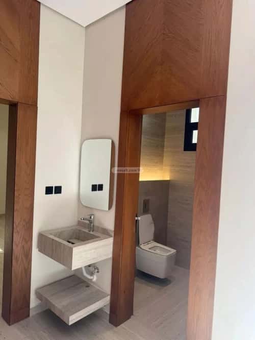 4 bedroom floor in Dhahrat Laban 6
