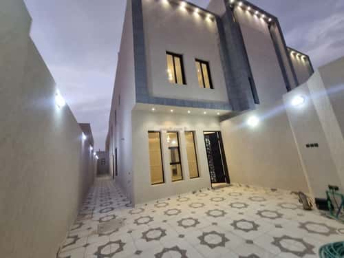 5 bedroom floor in Badr 3