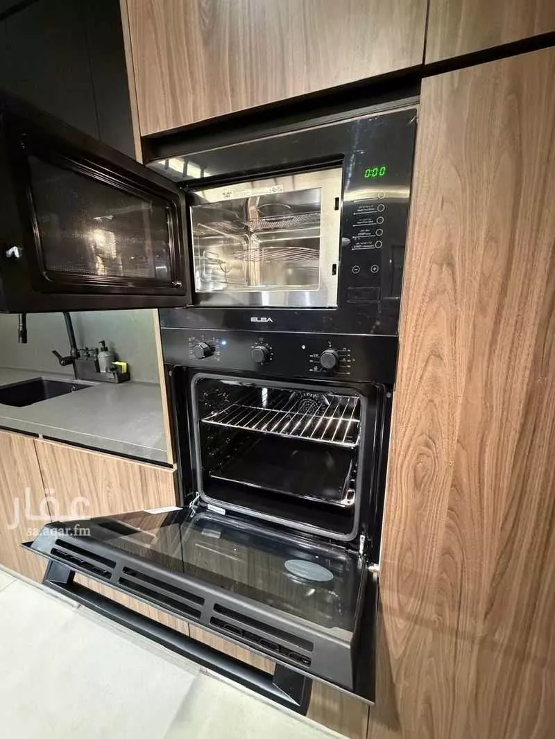 3 bedroom apartment in Qurtubah 10
