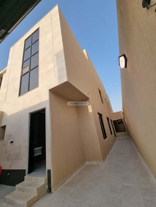 3 bedroom floor in Tuwaiq 4
