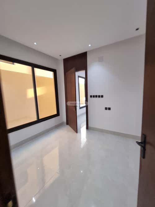 3 bedroom floor in Tuwaiq 6