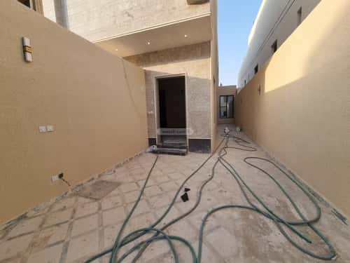 6 bedroom floor in Okaz 2