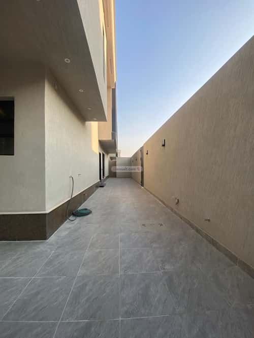 6 bedroom villa in Al Rimal 5