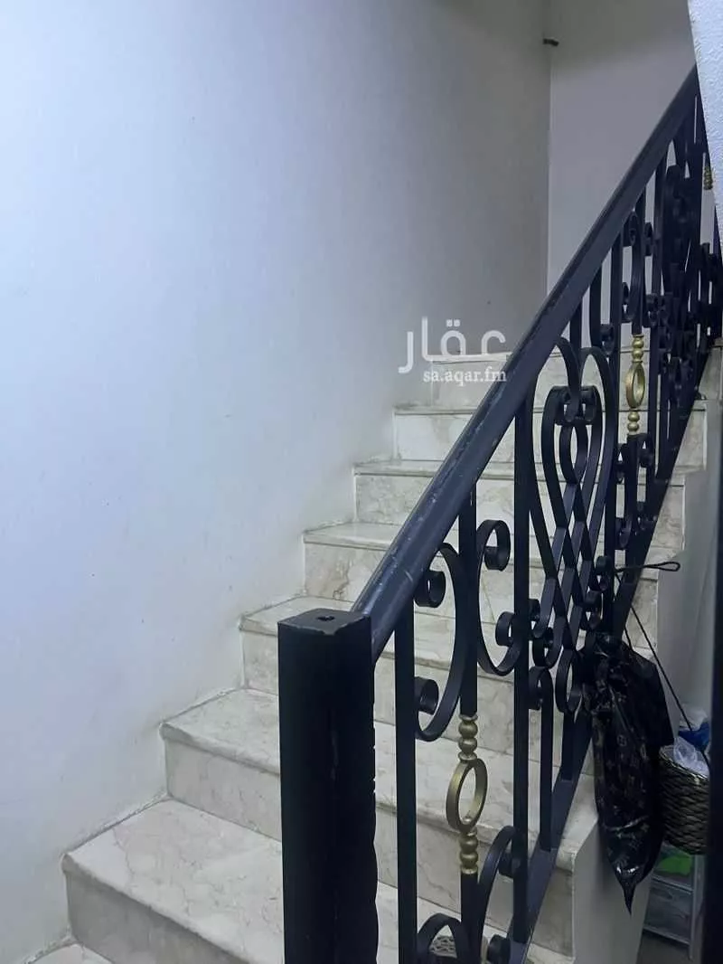 فيلا 6 غرف في الفيحاء 4