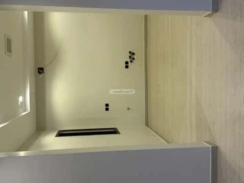 3 bedroom floor in Al Malaz 5