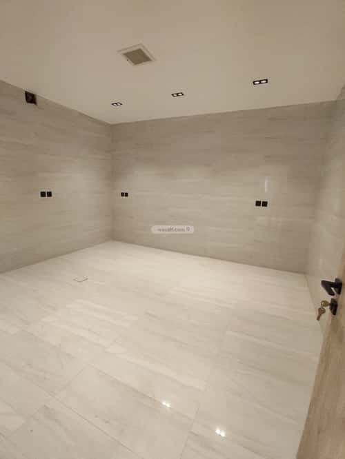 4 bedroom floor in Al Khaleej 6