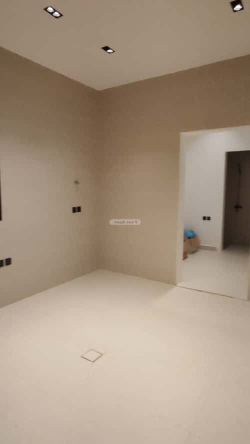 4 bedroom floor in Al Khaleej 2