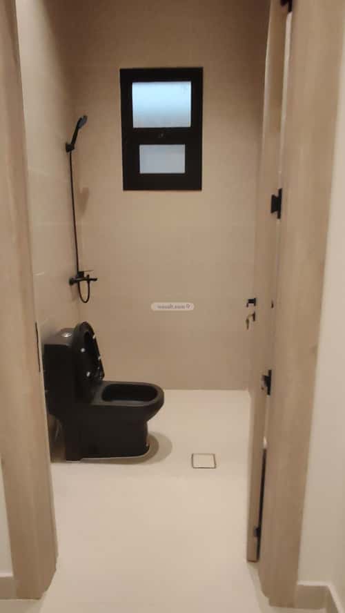 4 bedroom floor in Al Khaleej 5