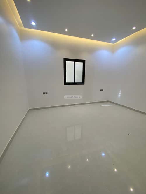 5 bedroom floor in Al Janadriyah 1