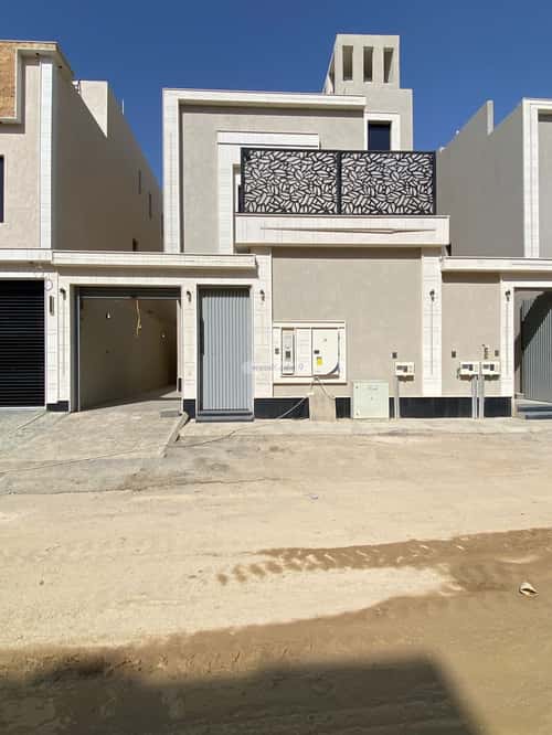 5 bedroom floor in Al Janadriyah 3