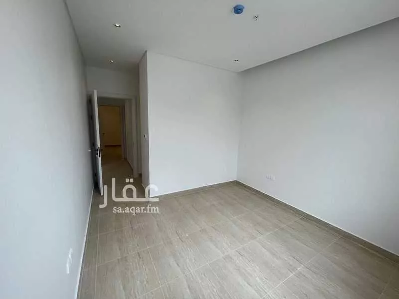 شقة 2 غرف في الغدير 4