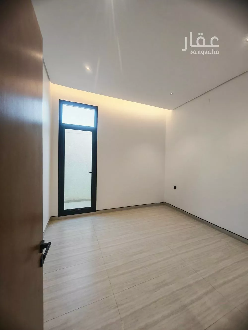 دور 4 غرف في العارض 9