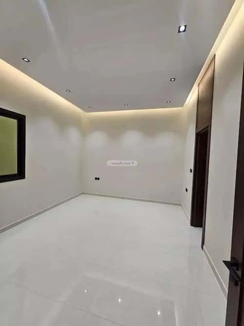 9 bedroom villa in Al Khaleej 5