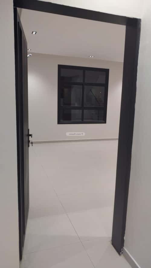 3 bedroom floor in Al Munsiyah 4