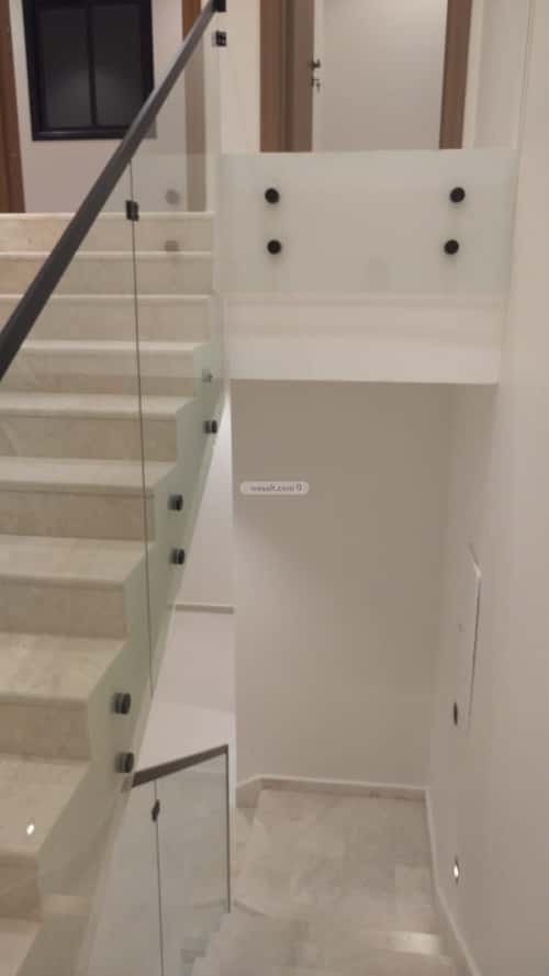 3 bedroom floor in Al Munsiyah 2