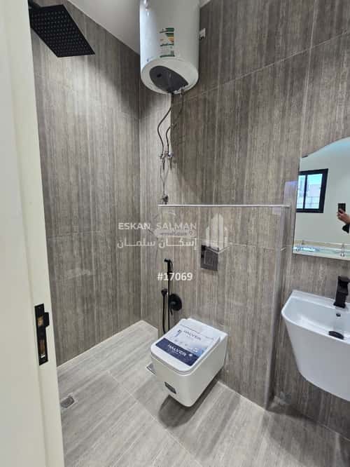 4 bedroom apartment in Al Maizilah, Riyadh 3