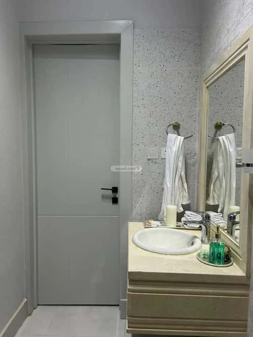 4 bedroom apartment in Al Yarmouk 5