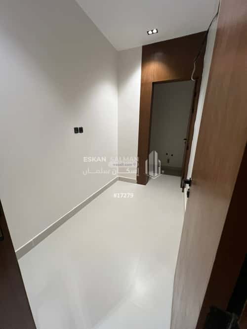 5 bedroom floor in Al Khaleej 6
