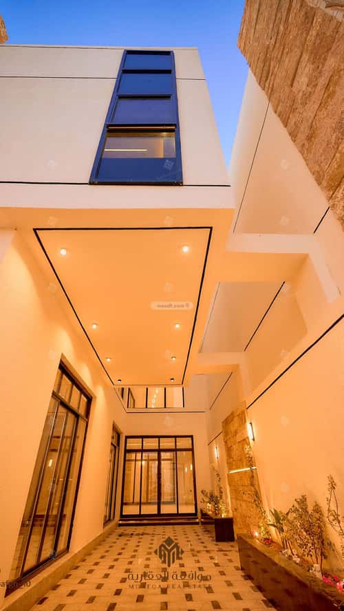 5 bedroom villa in Al Mahdiyyah 2