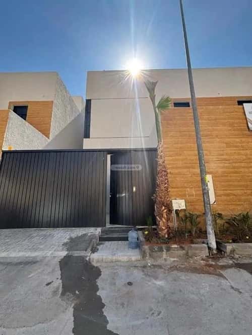 4 bedroom villa in Al Rabwa, Riyadh 10