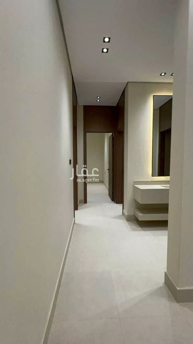 5 bedroom floor in Al Janadriyah 7