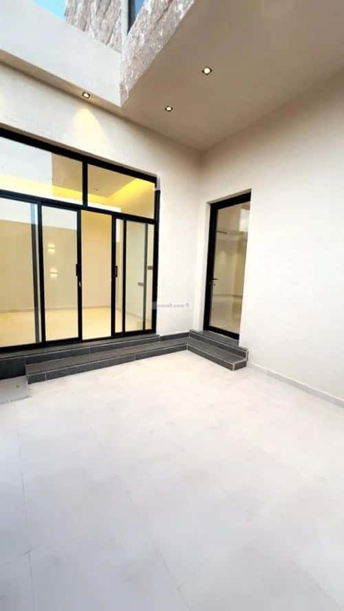 5 bedroom villa in Al Narjis 1