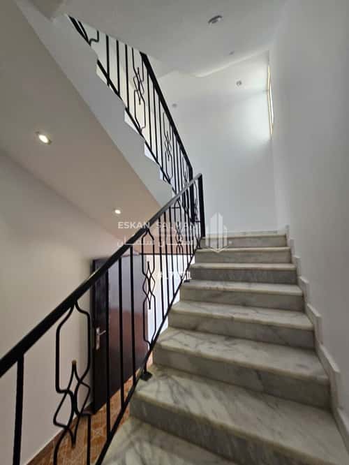 14 bedroom villa in Al Yasmin 5
