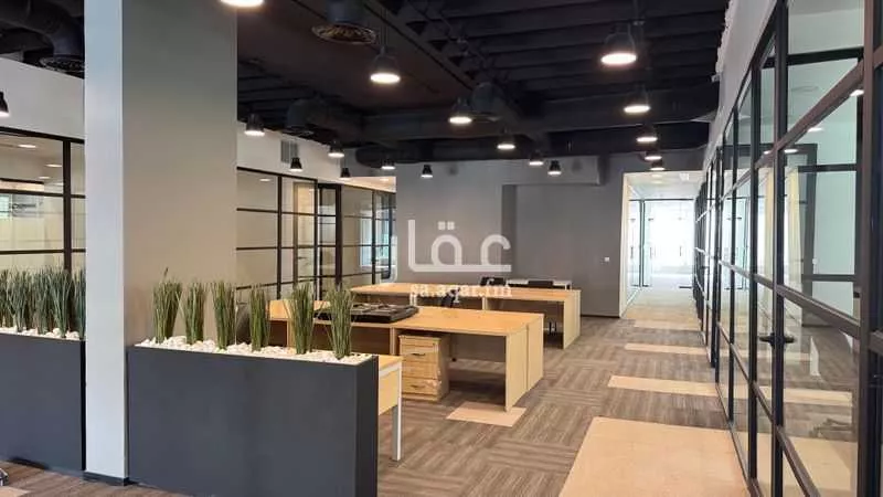 502 sqm office in Al Olaya 4