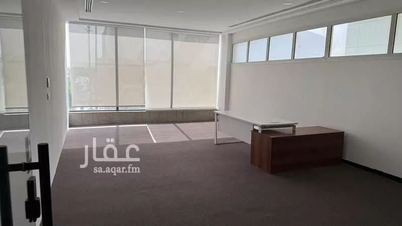 502 sqm office in Al Olaya 8