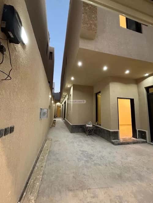 8 bedroom villa in Al Rimal 5