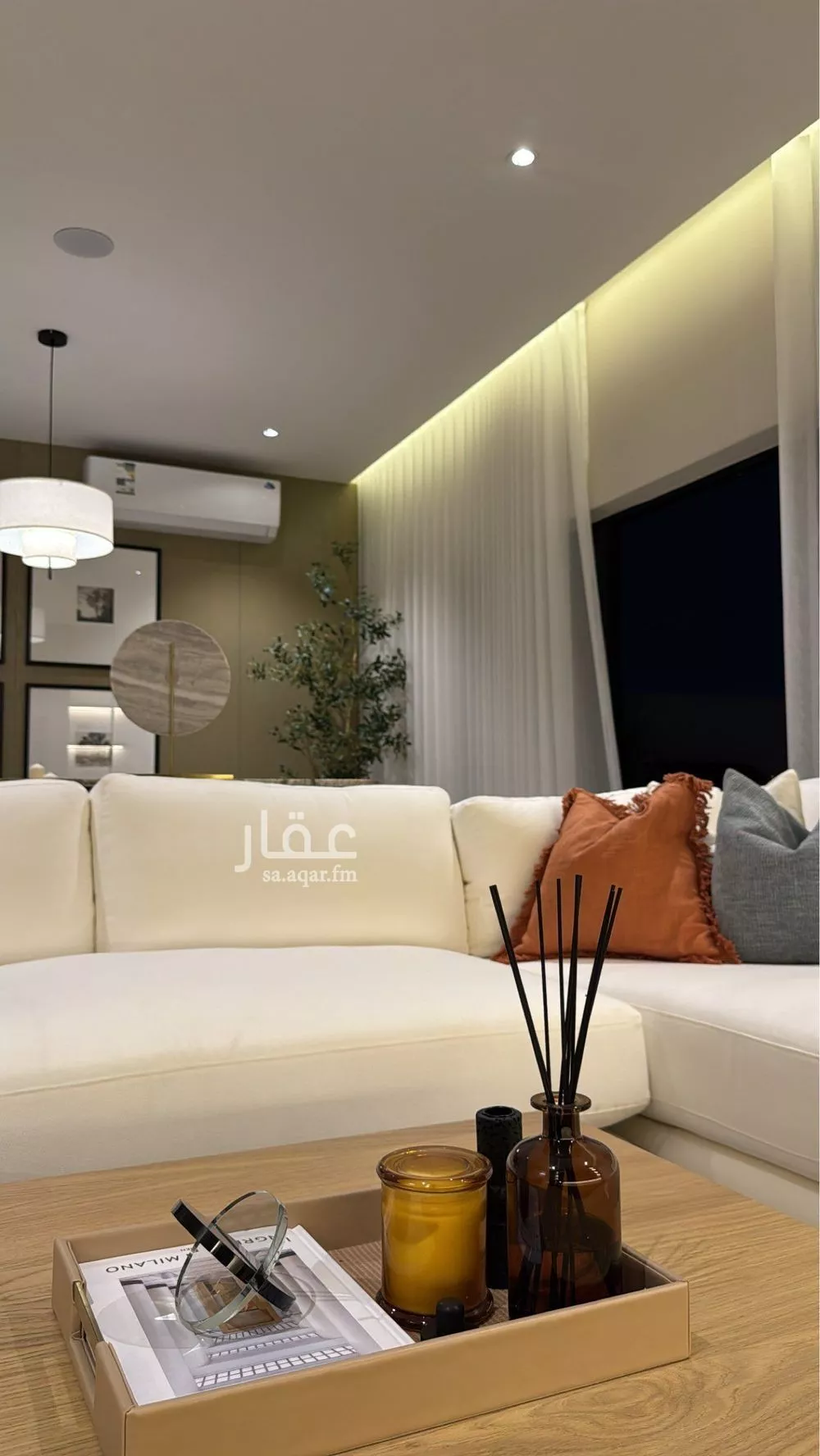 فيلا 5 غرف في السيف 10
