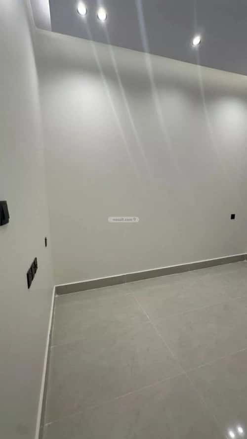 8 bedroom villa in Al Bayan 3