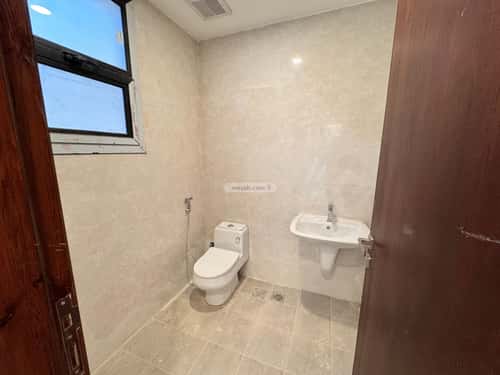 3 bedroom villa in Al Janadriyah 18