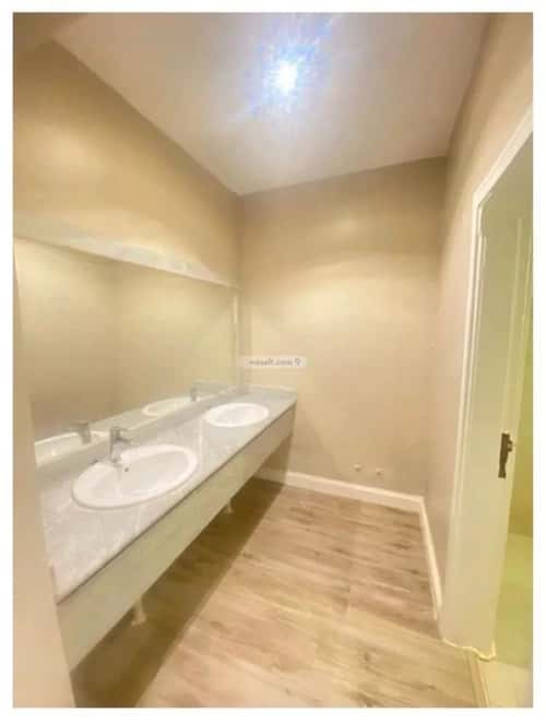 4 bedroom apartment in Granada 3